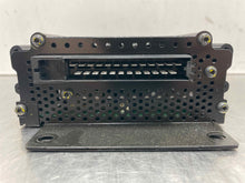 Load image into Gallery viewer, AMPLIFIER Audi TT 00 01 02 03 04 05 06 - NW418088