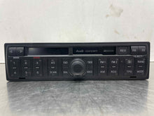 Load image into Gallery viewer, Radio Audi TT 2001 01 2002 02 2003 03 AM FM CD - NW418089