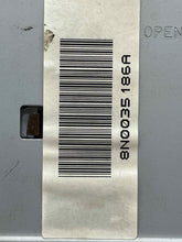 Load image into Gallery viewer, Radio Audi TT 2001 01 2002 02 2003 03 AM FM CD - NW418089