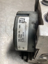 Load image into Gallery viewer, ABS Pump Buick C-MAX 2015 - NW418796