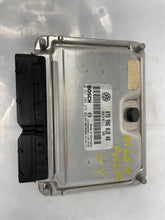 Load image into Gallery viewer, ECU ECM Computer Volkswagen Passat 2004 - NW62816