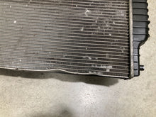 Load image into Gallery viewer, RADIATOR Ford F250SD Pickup F350SD Pickup 2006 06 2007 07 - NW419601
