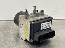 Load image into Gallery viewer, ABS ANTI-LOCK BRAKE PUMP F250SD Pickup F350SD Pickup 06 07 - NW418798