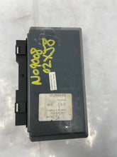 Load image into Gallery viewer, MEMORY SEAT MODULE XJ8 1998 98 99 00 01 02 03 - NW33173
