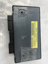 Load image into Gallery viewer, MEMORY SEAT MODULE XJ8 1998 98 99 00 01 02 03 - NW33173