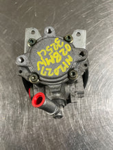 Load image into Gallery viewer, POWER STEERING PUMP 325i 320i 330i 2001 01 2002 02 - NW163085