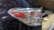 Load image into Gallery viewer, OUTER TAIL LIGHT LAMP Lexus RX450H 2010 10 2011 11 2012 12 Left - NW420950