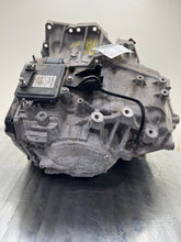 Load image into Gallery viewer, Transmission VOLVO S90 2017 - NW420972