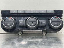 Load image into Gallery viewer, Temperature Controls Volkswagen Passat 2016 - NW420561