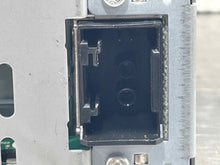Load image into Gallery viewer, Radio Tuner Volvo XC90 2005 05 2006 06 Am Fm - NW421493