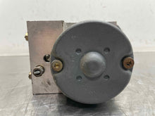 Load image into Gallery viewer, ABS PUMP Miata 2001 01 2002 02 2003 03 04 05 - NW421108