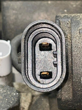 Load image into Gallery viewer, HEADLIGHT LAMP ASSEMBLY 320i 325ci 325i 330ci 330i 330xi 02-05 Left - NW421386