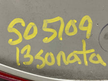 Load image into Gallery viewer, OUTER TAIL LIGHT LAMP Hyundai Sonata 11 12 13 14 Right - NW422730