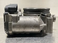 Load image into Gallery viewer, THROTTLE BODY Porsche Boxster 911 Carrera GT 2000 00 01 02 03 04 05 06 - NW449052