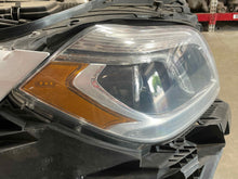 Load image into Gallery viewer, HEADLIGHT LAMP ASSEMBLY Gl350 Gl450 Gl550 GL63 AMG 13-16 Right - NW424505