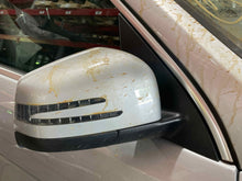 Load image into Gallery viewer, SIDE VIEW DOOR MIRROR Gl350 Gl450 Gl550 GL63 AMG 2013-2016 Right - NW424322