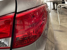 Load image into Gallery viewer, OUTER TAIL LIGHT LAMP Hyundai Tucson 10 11 12 13 14 15 Right - NW424754