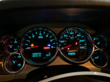 Load image into Gallery viewer, SPEEDOMETER CLUSTER Silverado 1500 Pickup Silverado 2500 Pickup 07-14 - NW424686