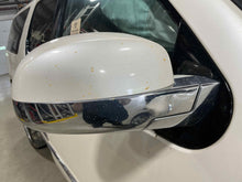 Load image into Gallery viewer, Side View Door Mirror ESCALADE ESV 2014 - NW425580