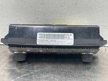 Load image into Gallery viewer, Temperature Controls ESCALADE ESV 2014 - NW425649
