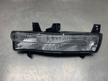 Load image into Gallery viewer, TURN SIGNAL LIGHT LAMP Compass 17 18 19 20 Bumper Mounted Right - NW425991
