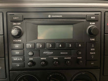 Load image into Gallery viewer, RADIO GOLF Jetta Passat 2004 04 2005 05 2006 06 07 08 - NW426123