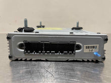 Load image into Gallery viewer, Radio Hyundai Genesis 2012 - NW137406
