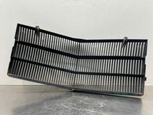 Load image into Gallery viewer, Grille Chrysler Imperial 1993 - NW426904
