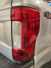 Load image into Gallery viewer, Tail Lamp Light FORD F250SD PICKUP 2017 - NW426998