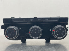 Load image into Gallery viewer, TEMPERATURE CONTROLS Volkswagen Golf 2015 15 2016 16 2017 17 - NW427282