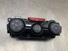 Load image into Gallery viewer, Temperature Controls XV CROSSTREK 2019 - NW427280
