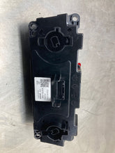 Load image into Gallery viewer, Temperature Controls XV CROSSTREK 2019 - NW427280