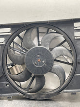 Load image into Gallery viewer, RADIATOR FAN ASSEMBLY C30 V40 V70 2004 04 05 06 07 08 - NW427667