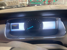 Load image into Gallery viewer, Speedometer Cluster Ford Taurus 2013 - NW427901