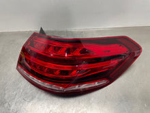 Load image into Gallery viewer, OUTER TAIL LIGHT LAMP E250 Van E250D E300 E350 E400 E550 E63 14-16 Right - NW427943