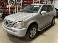 Load image into Gallery viewer, CARRIER ASSEMBLY Mercedes ML320 ML500 98 99 00 - 05 - NW428105