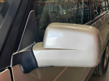 Load image into Gallery viewer, SIDE VIEW MIRROR Range Rover 2001 01 2002 02 Left - NW428991