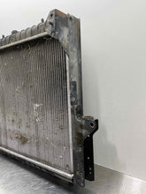 Load image into Gallery viewer, RADIATOR Range Rover 1999 99 2000 00 2001 01 2002 02 - NW429200
