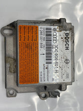 Load image into Gallery viewer, AIR BAG CONTROL MODULE COMPUTER Porsche Cayenne 2006 06 - NW36869