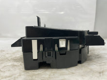 Load image into Gallery viewer, Speedometer Cluster Volkswagen Routan 2009 - NW162251