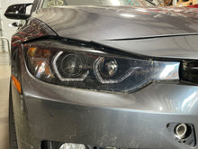 Load image into Gallery viewer, HEADLIGHT LAMP ASSEMBLY 320i 328D 328i 335i Active 3 12-15 Right - NW429123