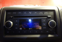 Load image into Gallery viewer, RADIO Volkswagen Routan 2009 09 2010 10 2011 11 - NW140218