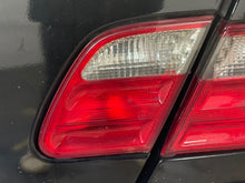 Load image into Gallery viewer, TAIL LIGHT LAMP ASSEMBLY E320 E430 E55 00 01 02 Right - NW429310