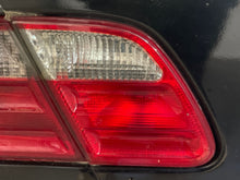 Load image into Gallery viewer, TAIL LIGHT LAMP ASSEMBLY E320 E430 E55 00 01 02 Left - NW429311