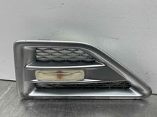Load image into Gallery viewer, SIDE MARKER LAMP LIGHT LR2 LR3 Range Rover Sport 09-16 Fender Mounted - NW83391