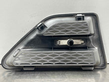 Load image into Gallery viewer, SIDE MARKER LAMP LIGHT LR2 LR3 Range Rover Sport 09-16 Fender Mounted - NW83391