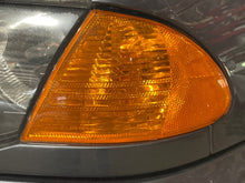 Load image into Gallery viewer, PARKLAMP BMW 320i 328i 330i 1999 99 00 01 Left - NW429487