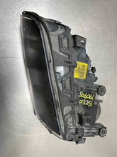 Load image into Gallery viewer, HEADLIGHT LAMP ASSEMBLY 320i 323i 323ic 323is 325ci 325i 328i 99-01 Left - NW429517