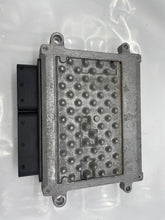 Load image into Gallery viewer, ECU ECM COMPUTER Land Rover LR2 2008 08 2009 09 - NW61988