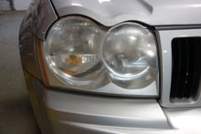 Load image into Gallery viewer, HEADLIGHT LAMP ASSEMBLY Jeep Grand Cherokee 05 06 07 Right - NW102040